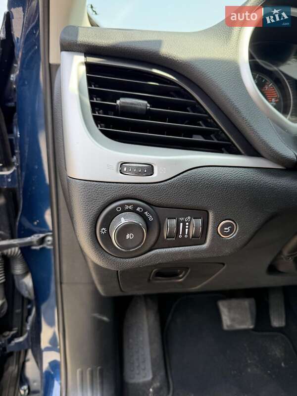 Внедорожник / Кроссовер Jeep Cherokee 2017 в Львове