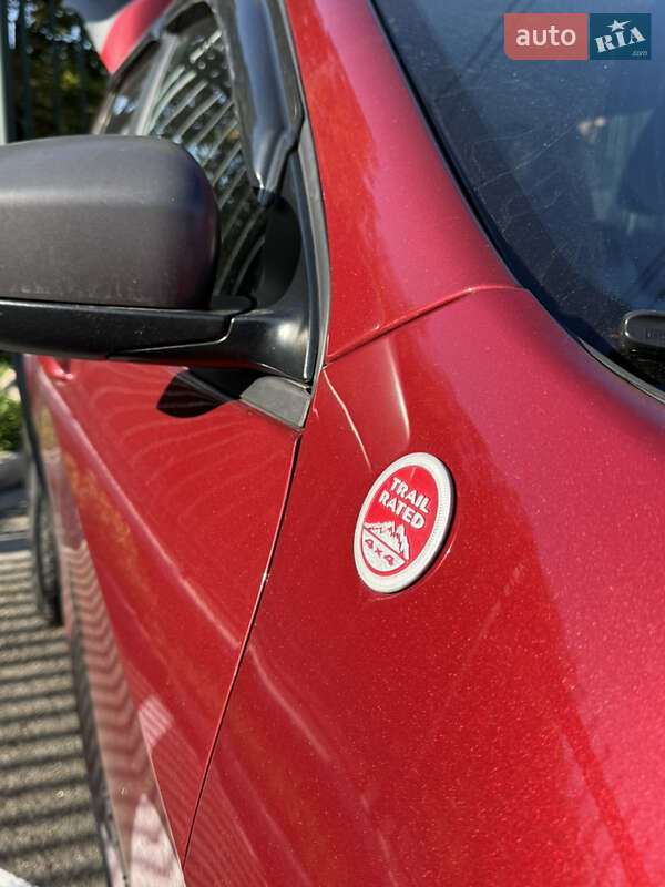 Внедорожник / Кроссовер Jeep Cherokee 2016 в Харькове