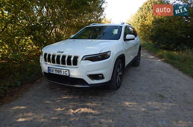 Внедорожник / Кроссовер Jeep Cherokee 2019 в Хмельницком