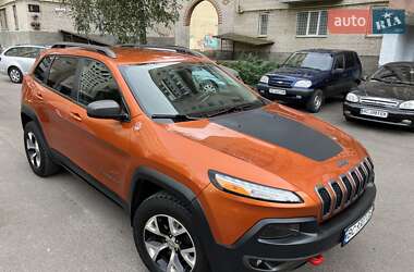 Внедорожник / Кроссовер Jeep Cherokee 2014 в 