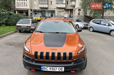 Внедорожник / Кроссовер Jeep Cherokee 2014 в 
