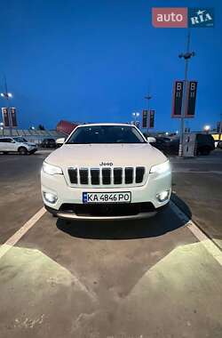 Внедорожник / Кроссовер Jeep Cherokee 2019 в 