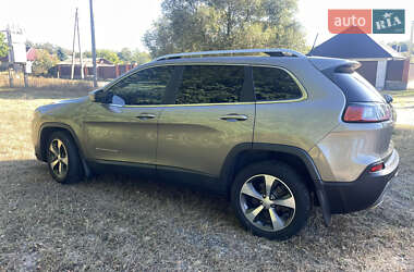 Внедорожник / Кроссовер Jeep Cherokee 2019 в 