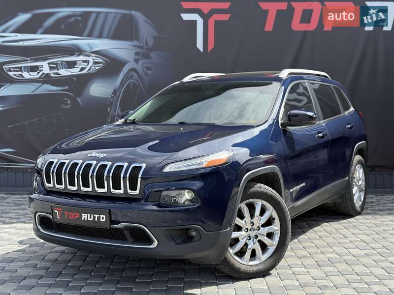 Внедорожник / Кроссовер Jeep Cherokee 2015 в 