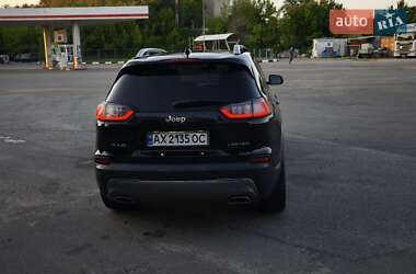 Внедорожник / Кроссовер Jeep Cherokee 2018 в 