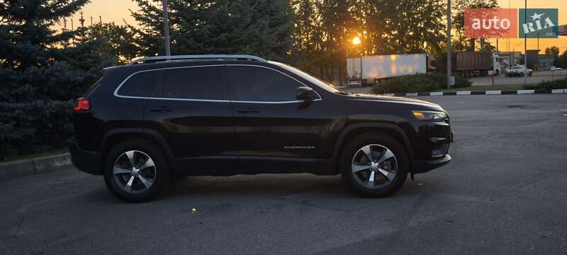 Позашляховик / Кросовер Jeep Cherokee 2018 в Харкові