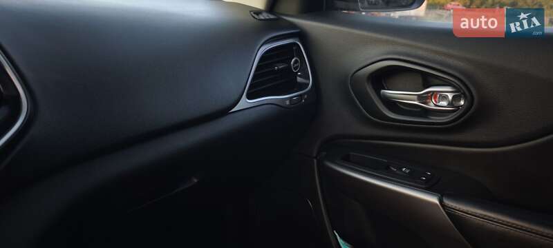 Позашляховик / Кросовер Jeep Cherokee 2018 в Харкові