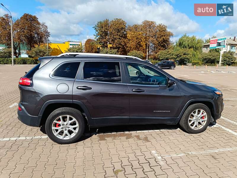 Позашляховик / Кросовер Jeep Cherokee 2016 в Житомирі