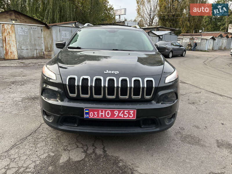 Внедорожник / Кроссовер Jeep Cherokee 2016 в 