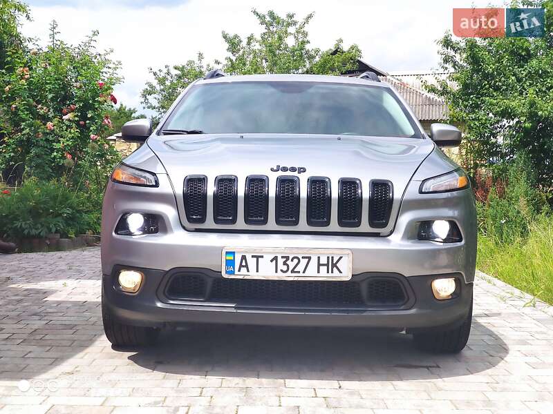 Внедорожник / Кроссовер Jeep Cherokee 2017 в Богородчанах фото 2 Внедорожник / Кроссовер Jeep Cherokee 2017 в Богородчанах
