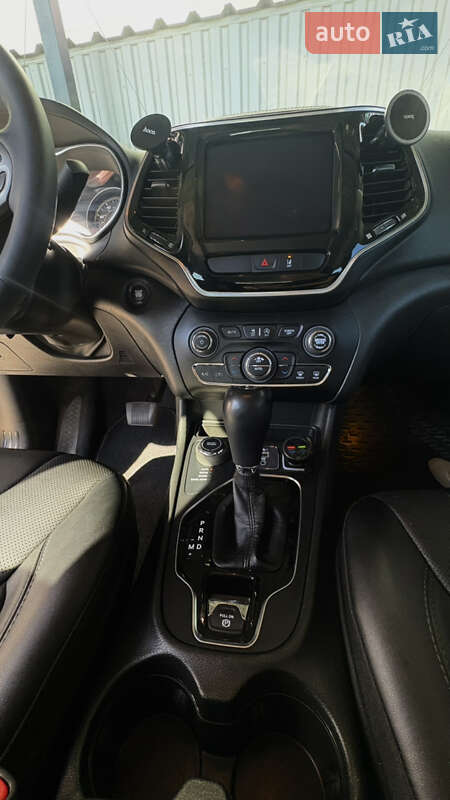 Внедорожник / Кроссовер Jeep Cherokee 2022 в Киеве фото 42 Внедорожник / Кроссовер Jeep Cherokee 2022 в Киеве