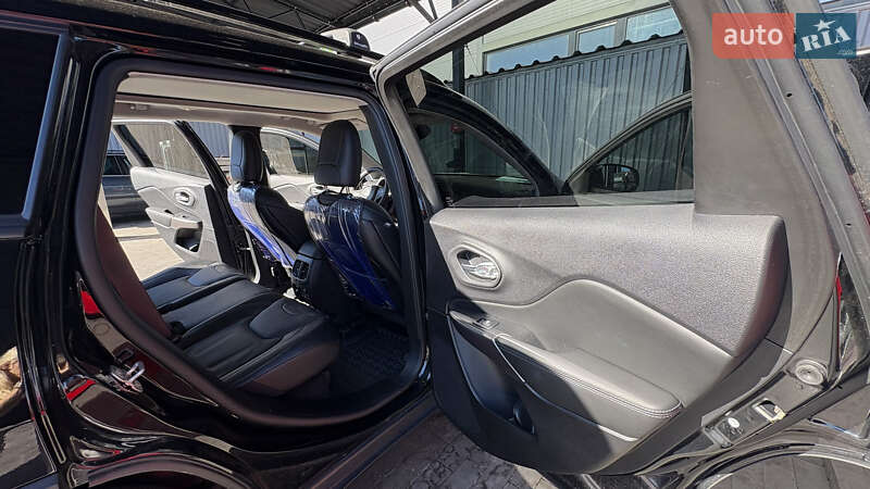 Внедорожник / Кроссовер Jeep Cherokee 2022 в Киеве фото 58 Внедорожник / Кроссовер Jeep Cherokee 2022 в Киеве