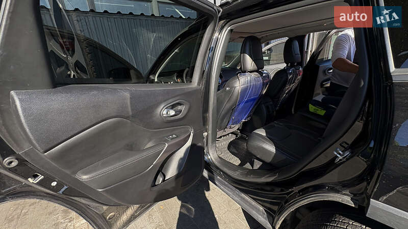 Внедорожник / Кроссовер Jeep Cherokee 2022 в Киеве фото 63 Внедорожник / Кроссовер Jeep Cherokee 2022 в Киеве