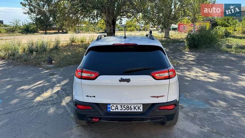 Внедорожник / Кроссовер Jeep Cherokee 2014 в Вознесенске