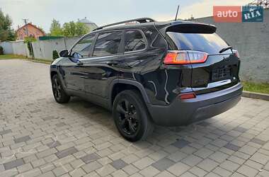 Внедорожник / Кроссовер Jeep Cherokee 2019 в 