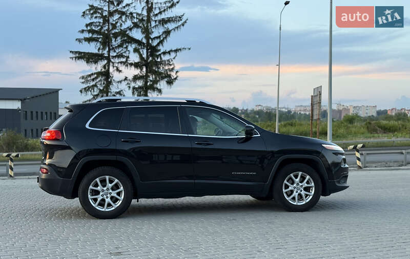 Внедорожник / Кроссовер Jeep Cherokee 2015 в Тернополе фото 7 Внедорожник / Кроссовер Jeep Cherokee 2015 в Тернополе