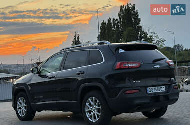 Позашляховик / Кросовер Jeep Cherokee 2015 в 