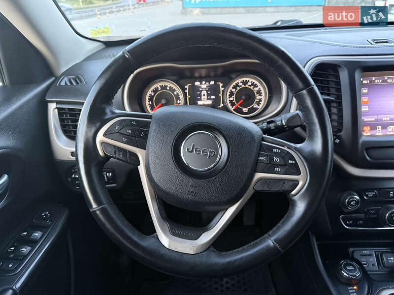 Внедорожник / Кроссовер Jeep Cherokee 2015 в Тернополе фото 27 Внедорожник / Кроссовер Jeep Cherokee 2015 в Тернополе