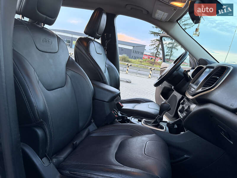 Внедорожник / Кроссовер Jeep Cherokee 2015 в Тернополе фото 30 Внедорожник / Кроссовер Jeep Cherokee 2015 в Тернополе