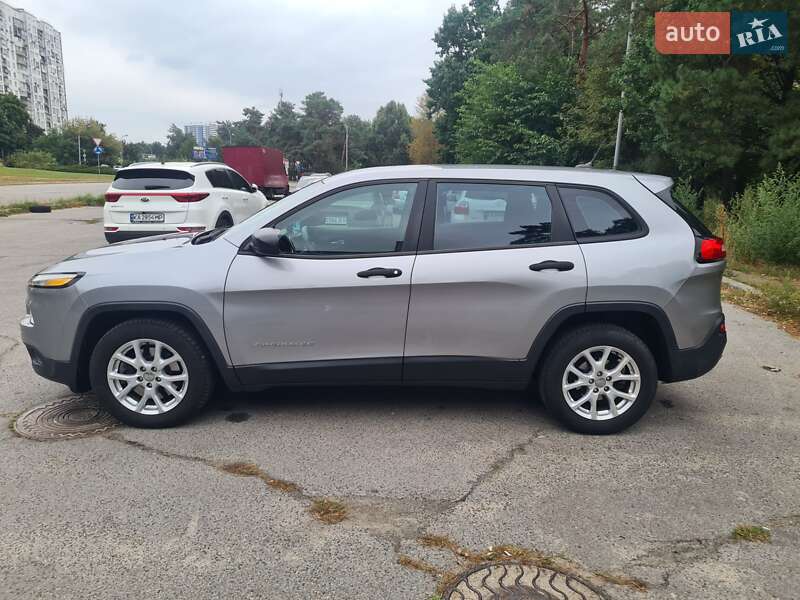 Внедорожник / Кроссовер Jeep Cherokee 2014 в Киеве фото 9 Внедорожник / Кроссовер Jeep Cherokee 2014 в Киеве