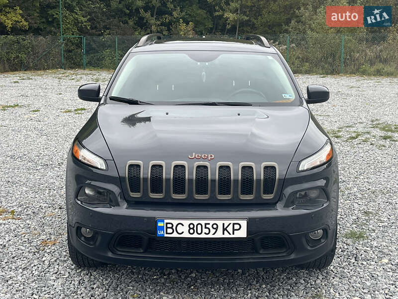 Позашляховик / Кросовер Jeep Cherokee 2016 в Львові