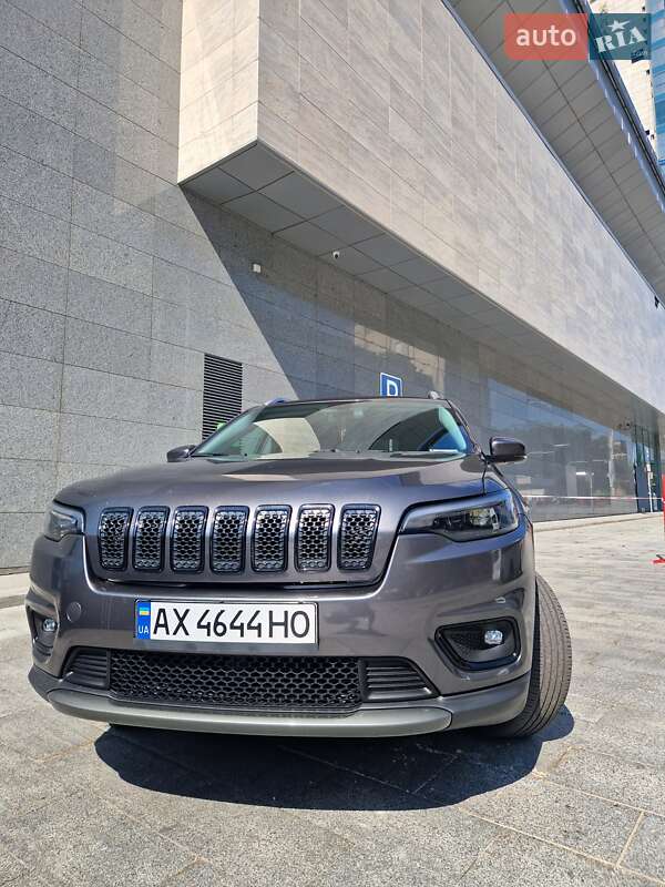 Внедорожник / Кроссовер Jeep Cherokee 2018 в Харькове
