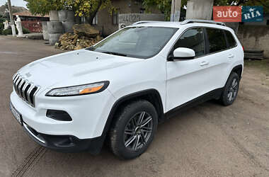 Внедорожник / Кроссовер Jeep Cherokee 2015 в Александровке
