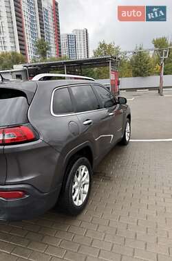 Позашляховик / Кросовер Jeep Cherokee 2017 в  фото 4 Позашляховик / Кросовер Jeep Cherokee 2017 в