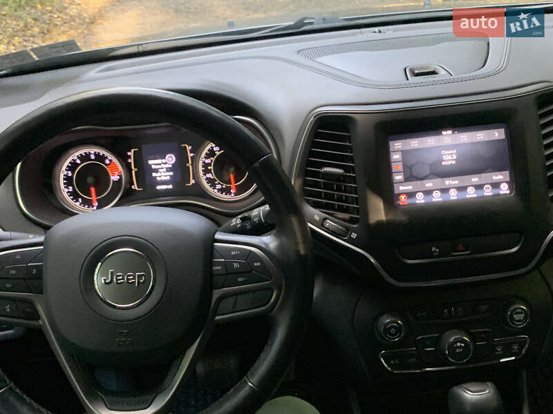 Внедорожник / Кроссовер Jeep Cherokee 2019 в Киеве фото 4 Внедорожник / Кроссовер Jeep Cherokee 2019 в Киеве