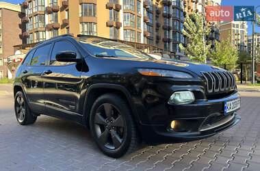 Внедорожник / Кроссовер Jeep Cherokee 2016 в 