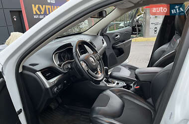 Внедорожник / Кроссовер Jeep Cherokee 2016 в Виннице