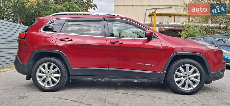 Внедорожник / Кроссовер Jeep Cherokee 2016 в Днепре
