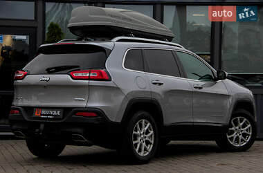 Внедорожник / Кроссовер Jeep Cherokee 2016 в 