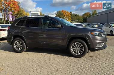 Внедорожник / Кроссовер Jeep Cherokee 2018 в 