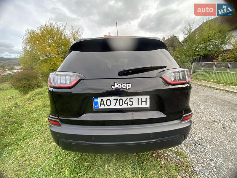 Внедорожник / Кроссовер Jeep Cherokee 2020 в Воловце