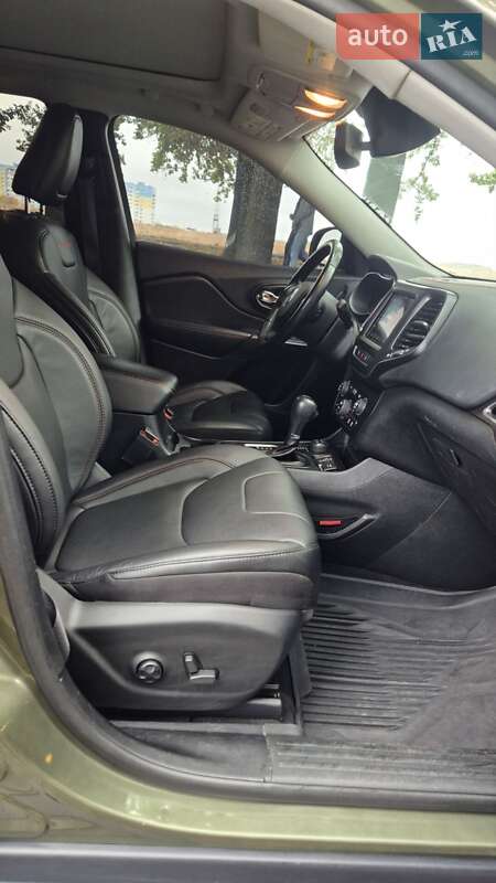 Внедорожник / Кроссовер Jeep Cherokee 2021 в Полтаве фото 2 Внедорожник / Кроссовер Jeep Cherokee 2021 в Полтаве