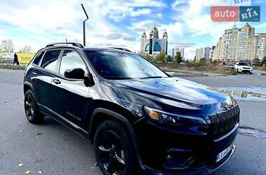 Внедорожник / Кроссовер Jeep Cherokee 2019 в Киеве