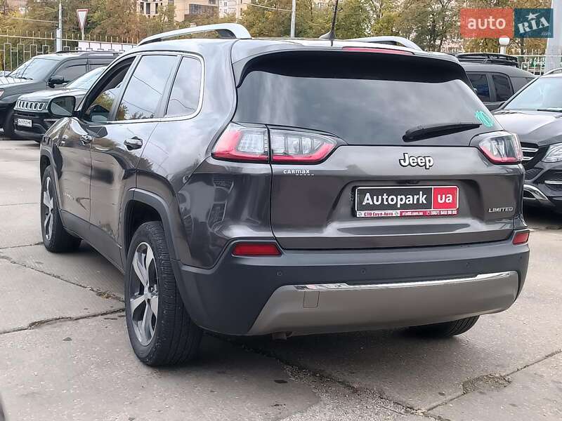 Внедорожник / Кроссовер Jeep Cherokee 2018 в Харькове