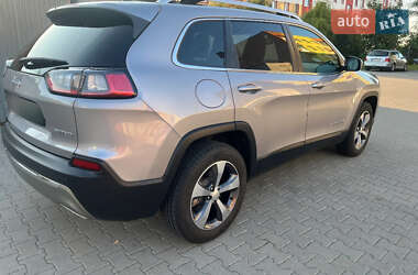 Внедорожник / Кроссовер Jeep Cherokee 2019 в 