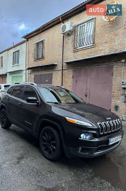 Внедорожник / Кроссовер Jeep Cherokee 2014 в 