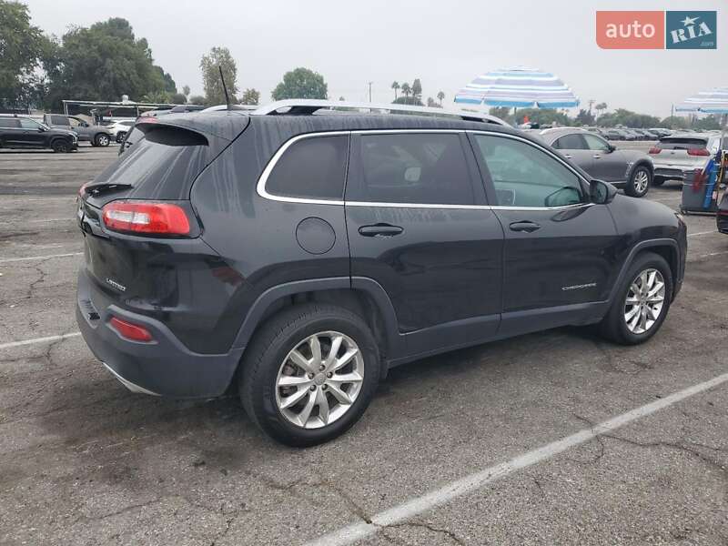 Внедорожник / Кроссовер Jeep Cherokee 2016 в Полтаве