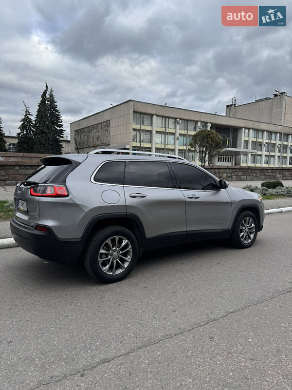 Внедорожник / Кроссовер Jeep Cherokee 2018 в Кременчуге