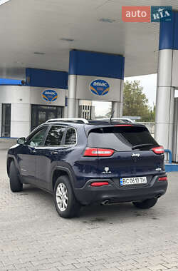 Внедорожник / Кроссовер Jeep Cherokee 2014 в 