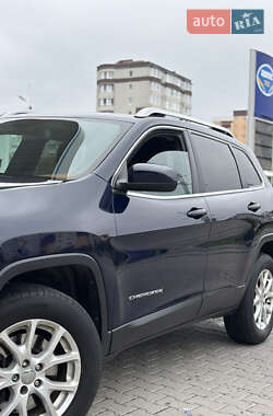 Внедорожник / Кроссовер Jeep Cherokee 2014 в 