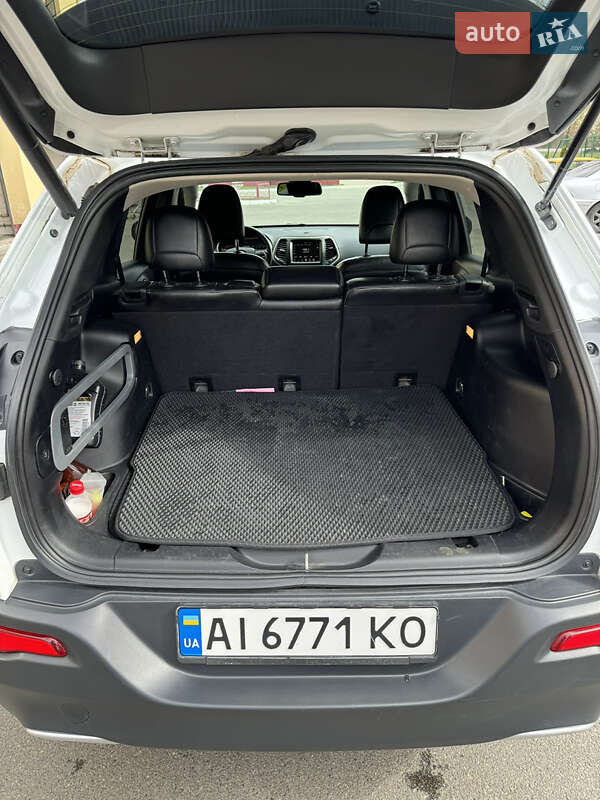 Внедорожник / Кроссовер Jeep Cherokee 2015 в Киеве фото 3 Внедорожник / Кроссовер Jeep Cherokee 2015 в Киеве