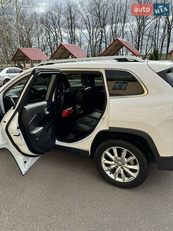 Внедорожник / Кроссовер Jeep Cherokee 2015 в Киеве фото 11 Внедорожник / Кроссовер Jeep Cherokee 2015 в Киеве