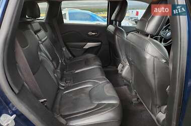 Внедорожник / Кроссовер Jeep Cherokee 2017 в 