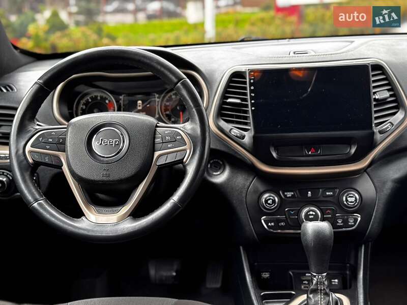 Позашляховик / Кросовер Jeep Cherokee 2015 в Івано-Франківську фото 86 Позашляховик / Кросовер Jeep Cherokee 2015 в Івано-Франківську