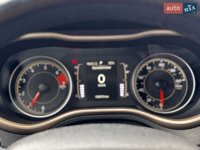 Позашляховик / Кросовер Jeep Cherokee 2015 в Івано-Франківську фото 90 Позашляховик / Кросовер Jeep Cherokee 2015 в Івано-Франківську