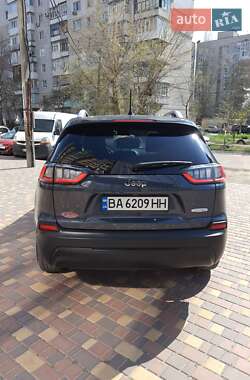 Внедорожник / Кроссовер Jeep Cherokee 2019 в 